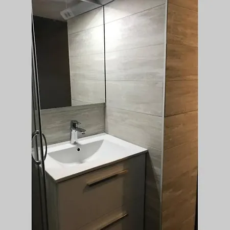 Apartment A 2 Pas De La Mer, T2 Cabine Piscine, Parking, Clim, Wifi
